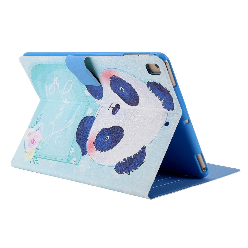 iPad 10.2" (2021 / 2020 / 2019) / Air (2019) / Pro 10.5" (2017) Læder Cover m. Stand - Lovely Panda