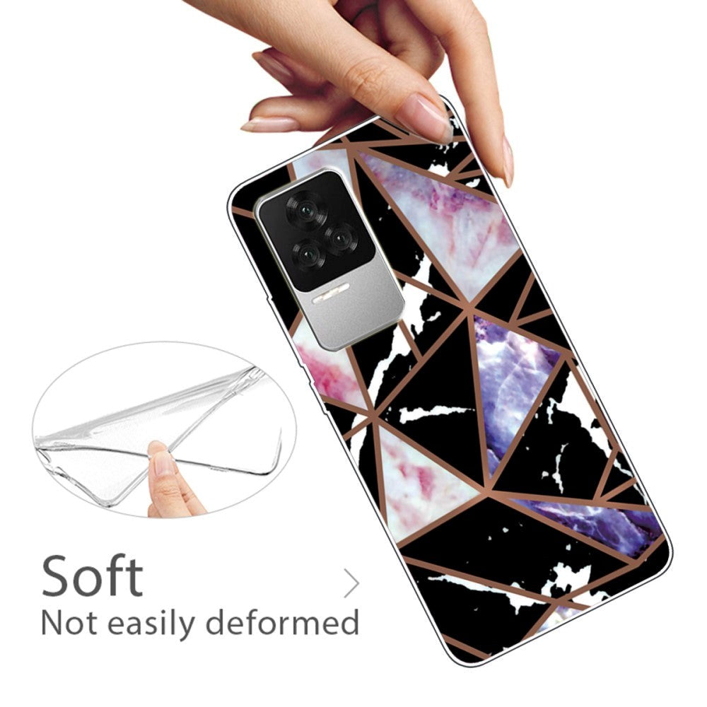 Xiaomi Poco F4 Fleksibelt Plastik Mobil Cover - Sort Marmor