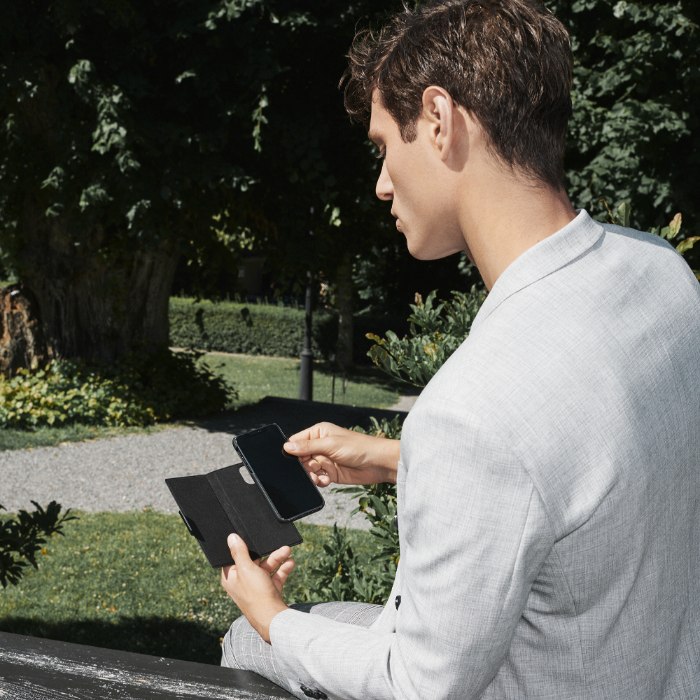 iDeal Of Sweden iPhone 12 Pro Max Unity Wallet Magnet Flip Cover - Eagle Black