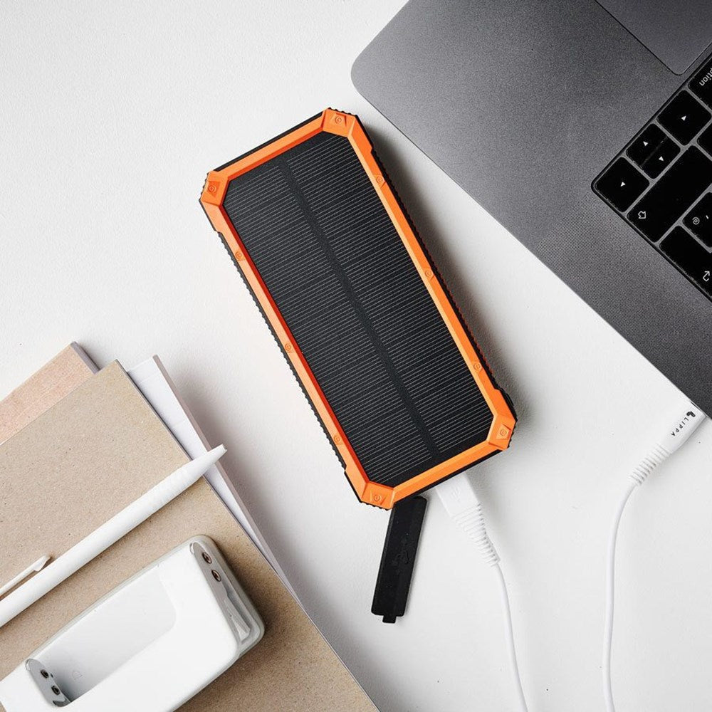 Lippa Solcelle PowerBank 20.000 mAh 20W 3 x USB-A / 1 x USB-C - Orange / Sort