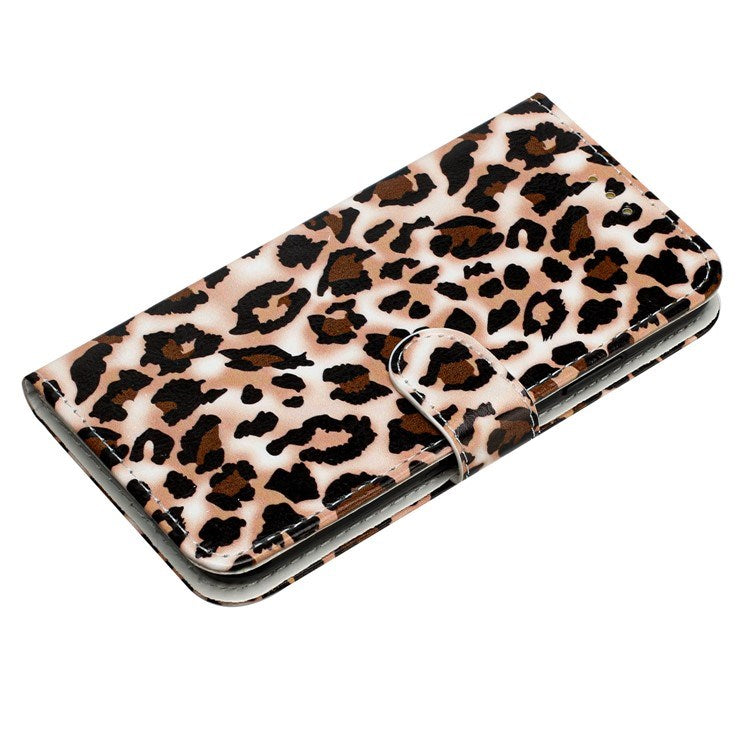 EIDERWOOD iPhone 17 Pro Imiteret Læder Flip Cover m. Pung & Rem - Leopard