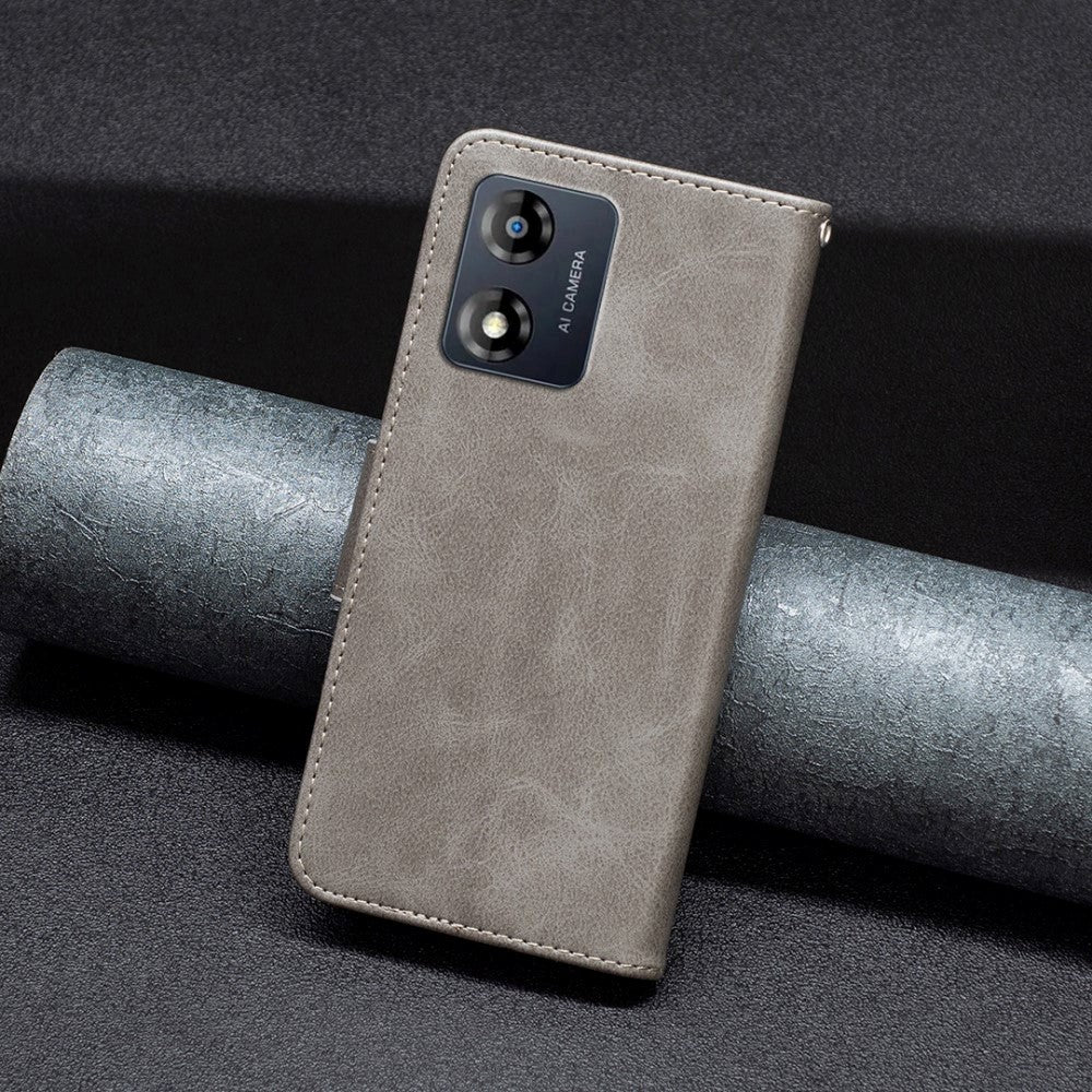 Motorola Moto E13 Læder Mobil Cover m. Pung og Strop - Grå