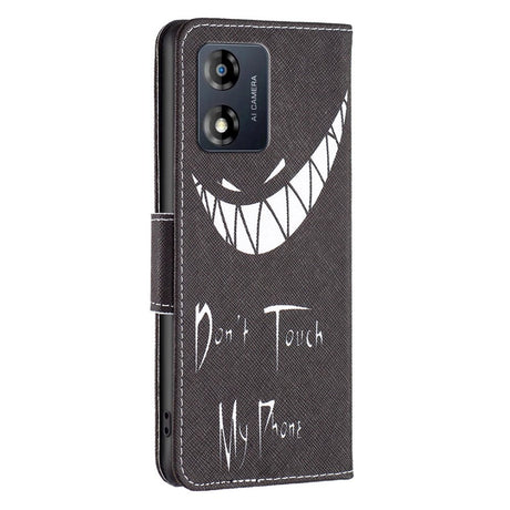 Motorola Moto E13 Læder Mobil Cover m. Pung & Print - "Don't Touch My Phone"