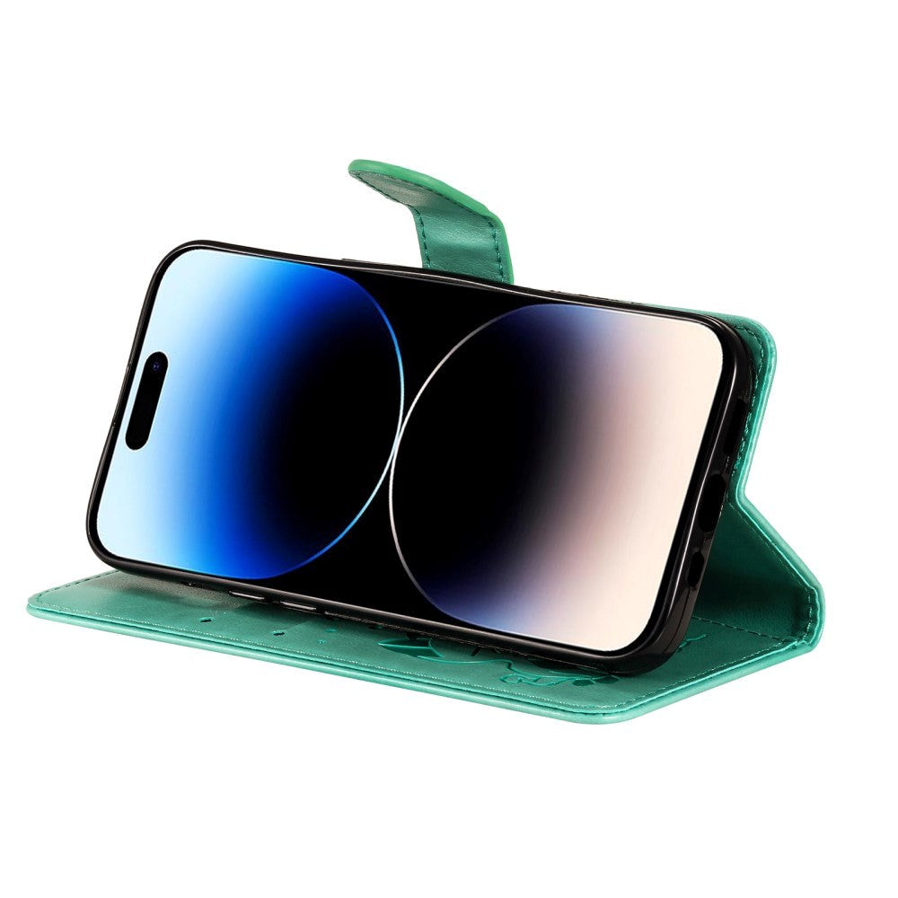 iPhone 15 Pro Læder Mobil Cover m. Pung & Strop - Kat Indgravering - Grøn