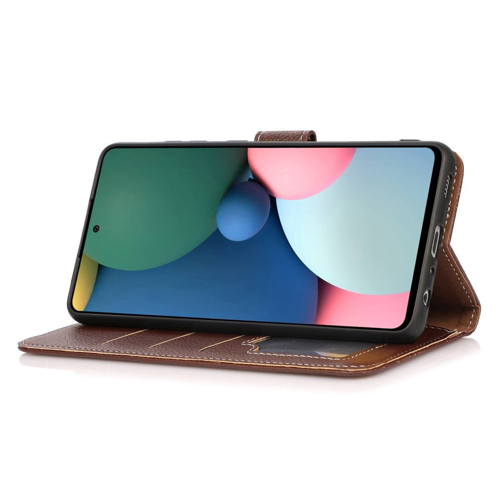 iPhone 15 Pro Litchi Læder Mobil Cover m. Hvide Sting og Pung - Brun