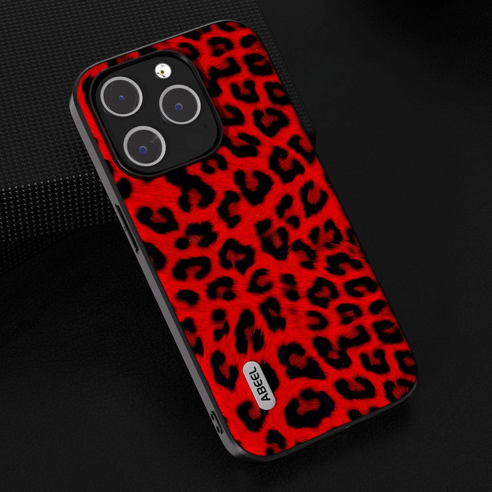 iPhone 15 Pro Max Fleksibelt Plast Mobil Cover - Leopard Mønster - Rød