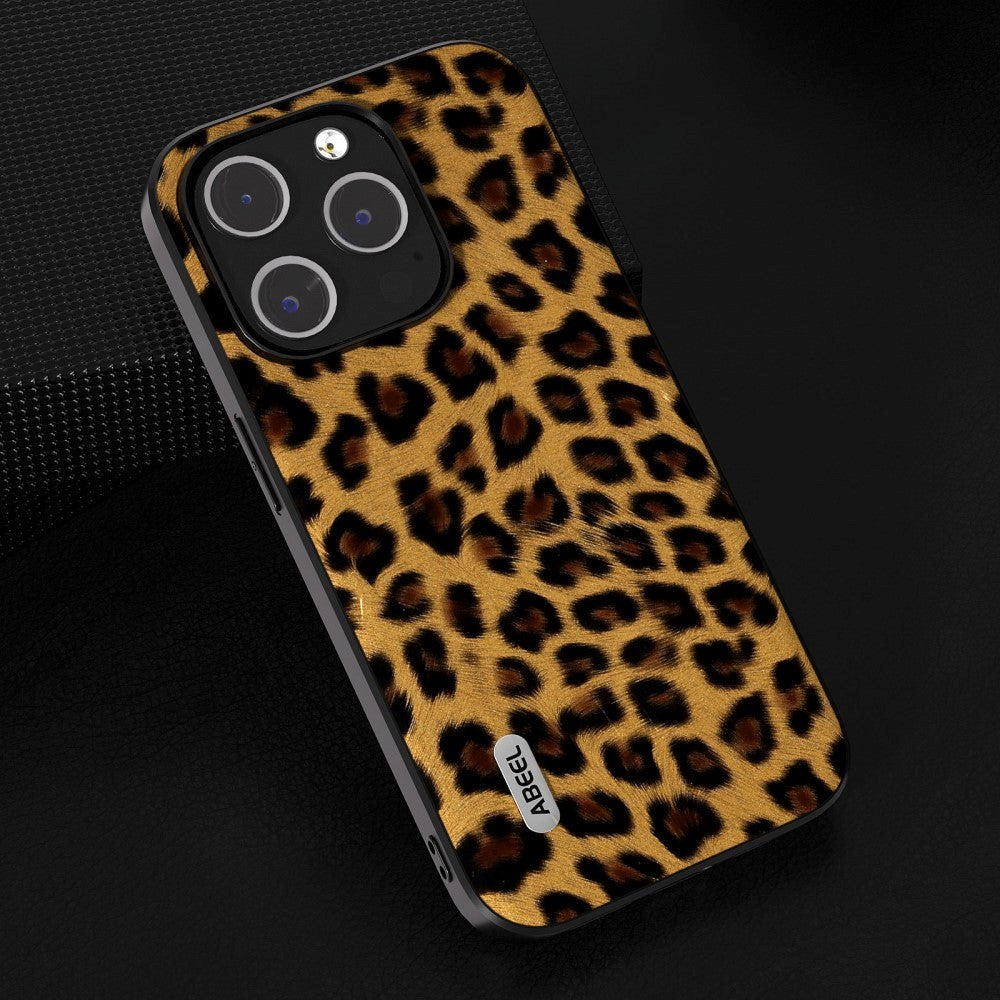 iPhone 15 Pro Max Fleksibelt Plast Mobil Cover - Leopard Mønster - Guld