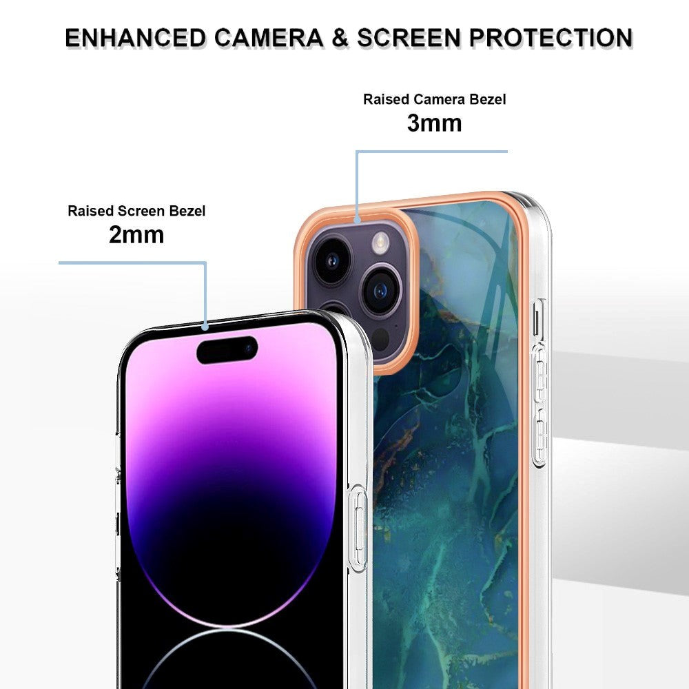 iPhone 15 Pro Fleksibel Plastik Bagside Cover - Grøn Marmor