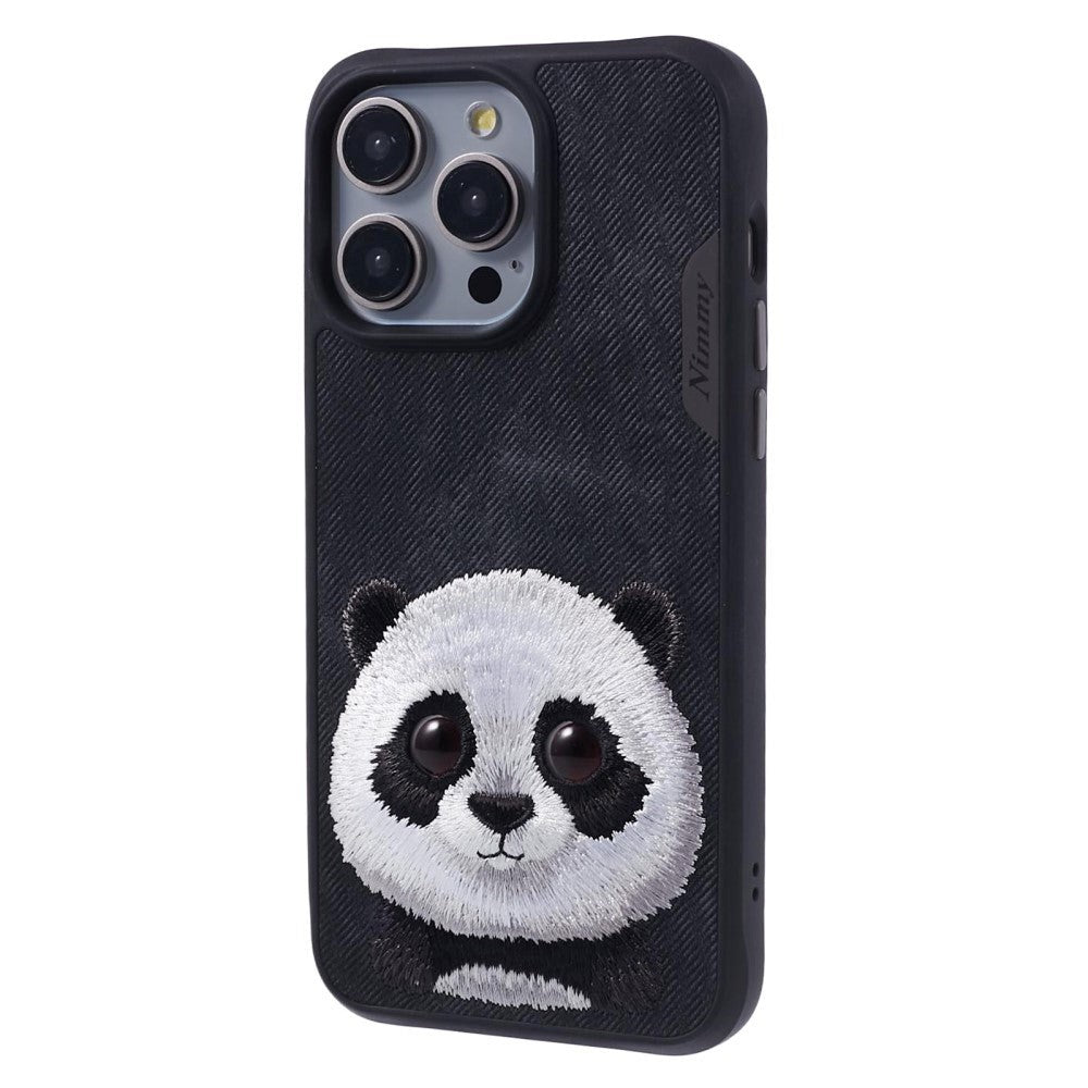 iPhone 15 Pro Hybrid Mobil Cover m. Dyremotiv & Brodering - Panda