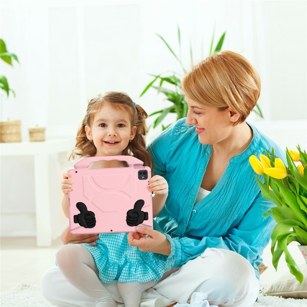 iPad Pro 12.9" (2022 / 2021 / 2020 / 2018) / Air 13" (2025 / 2024) / Pro 13" (2025 / 2024) - EIDERWOOD Børne Cover m. Thumb Kickstand - Lyserød