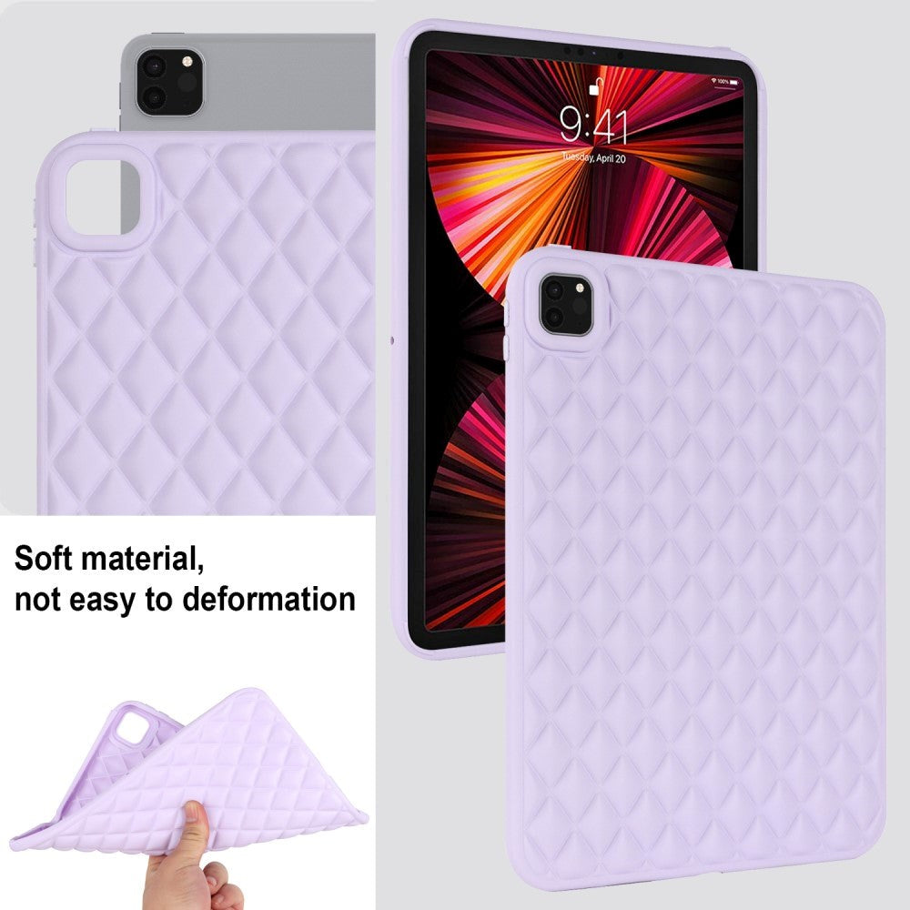 iPad Pro 11" ( 2022 / 2021 / 2020) Fleksibelt Plastik Tablet Cover - Rhombe Design - Lilla