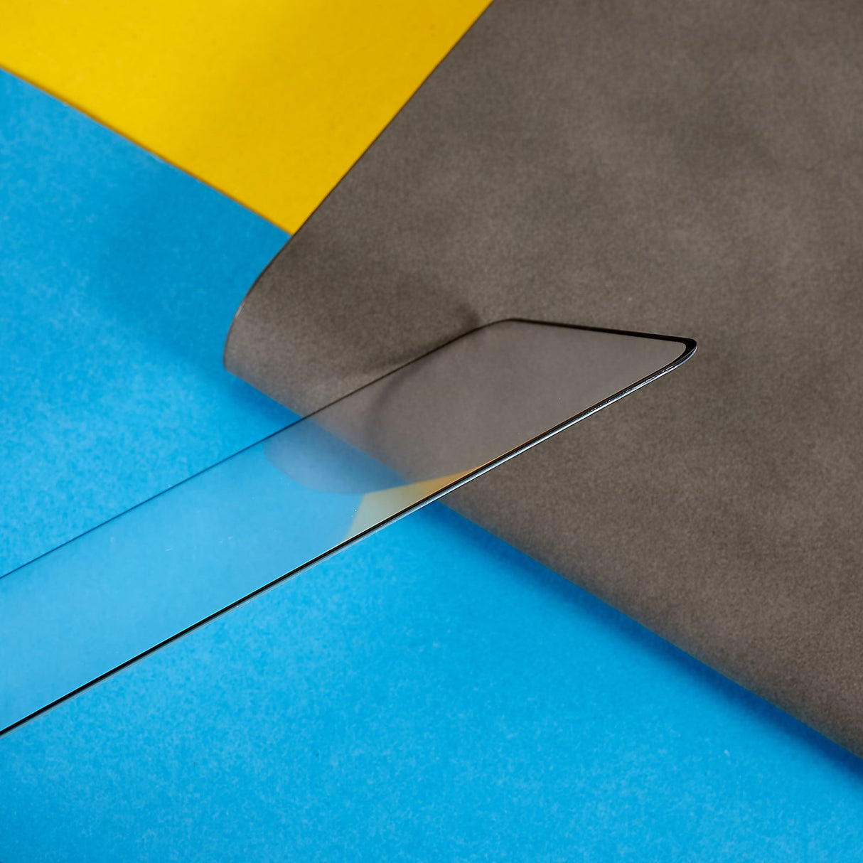 Samsung Galaxy S25 FE Beskyttelsesglas - Full Fit - Gennemsigtig / Sort Kant