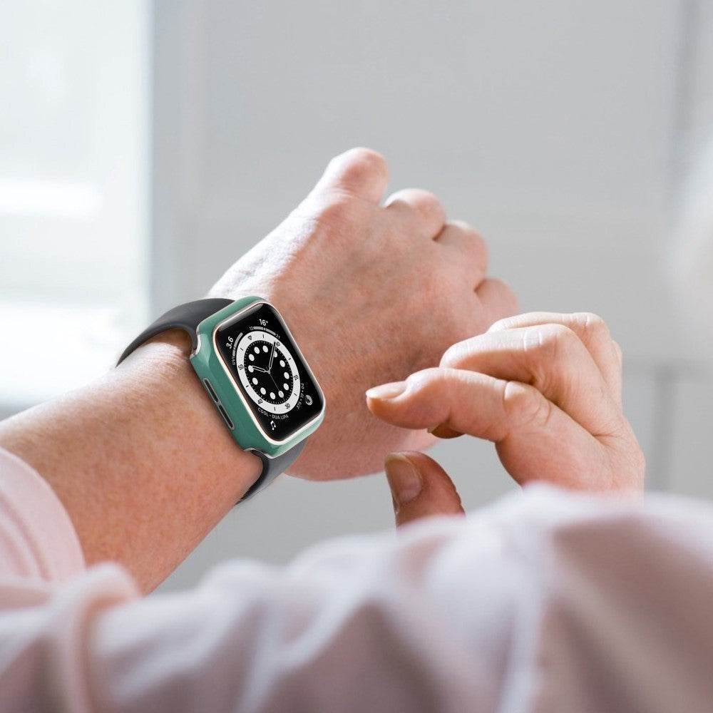 Apple Watch Ultra (49mm) Hård Plast Case m. Indbygget Glas Skærmbeskyttelse - Grøn / Sølv
