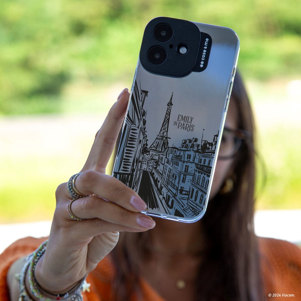 Case&Me Emily in Paris iPhone 16 Cover - Eiffel Tower