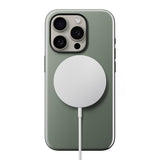 iPhone 15 Pro Nomad Sport Case - MagSafe Kompatibel - Mosgrøn