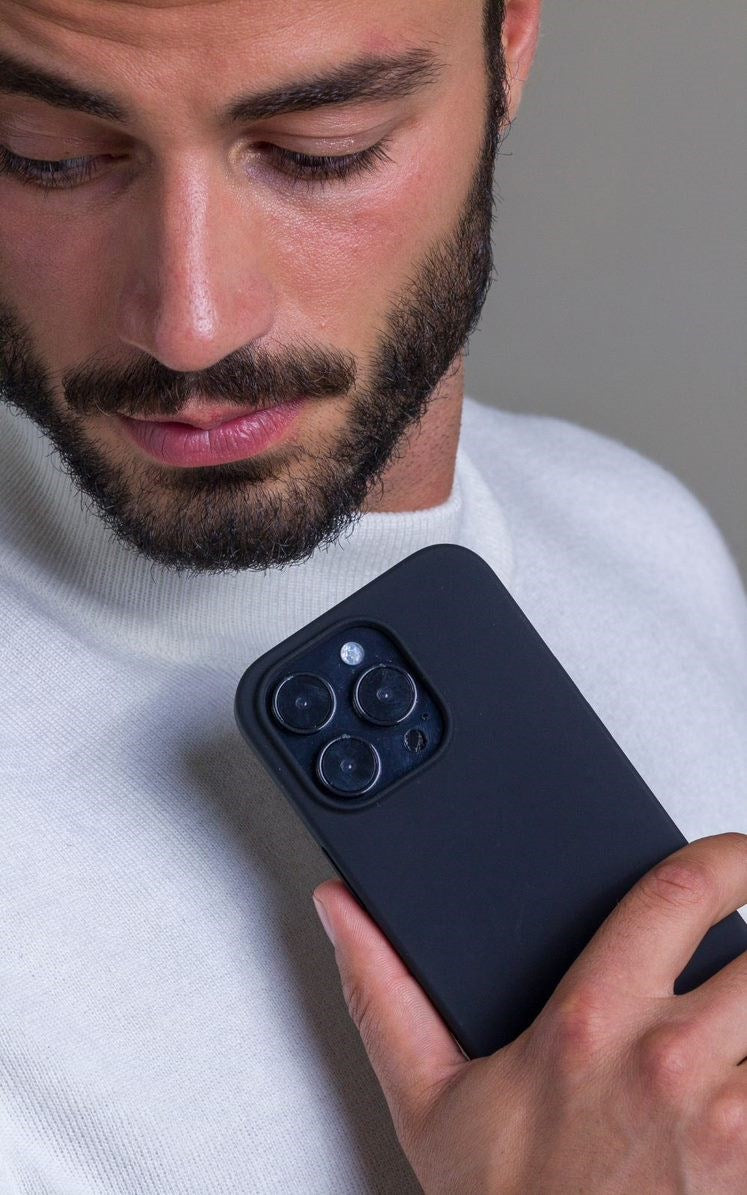 iPhone 14 Pro dbramante1928 Costa Rica Bagside Cover - 100% Genbrugsplastik - Night Black