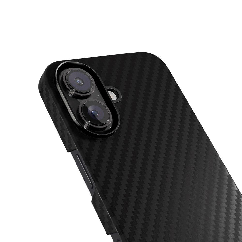 Epico iPhone 16 Plus Mag+ Carbon Bagside Cover - MagSafe Kompatibel - Sort
