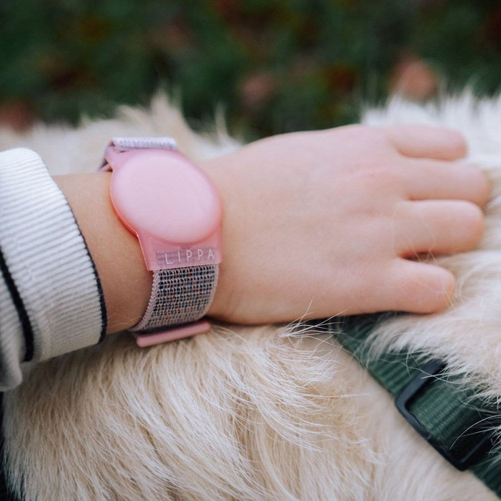 Lippa Justerbart Nylon Armbånd til Apple AirTag 1. & 2. Gen. - Lyserød