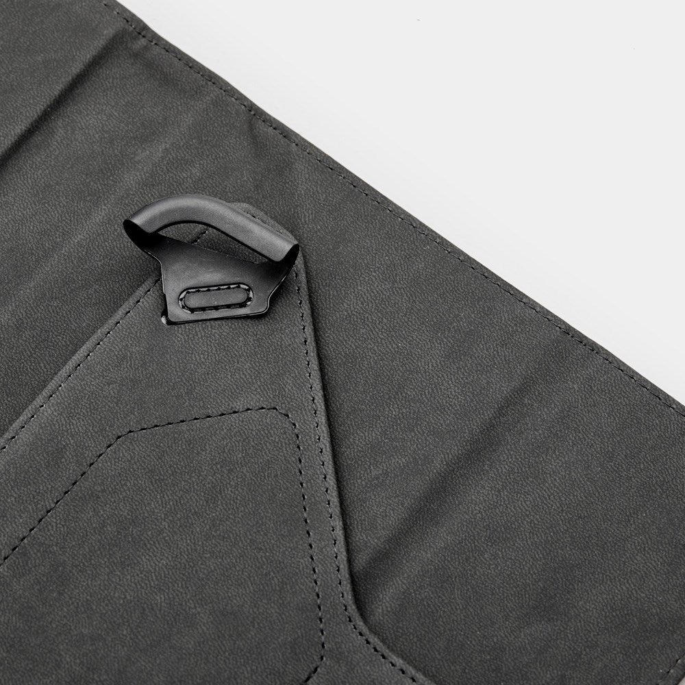 Trunk - Universal Flip Cover (24.5 x 17.5 x 1 cm) - Rose Flower