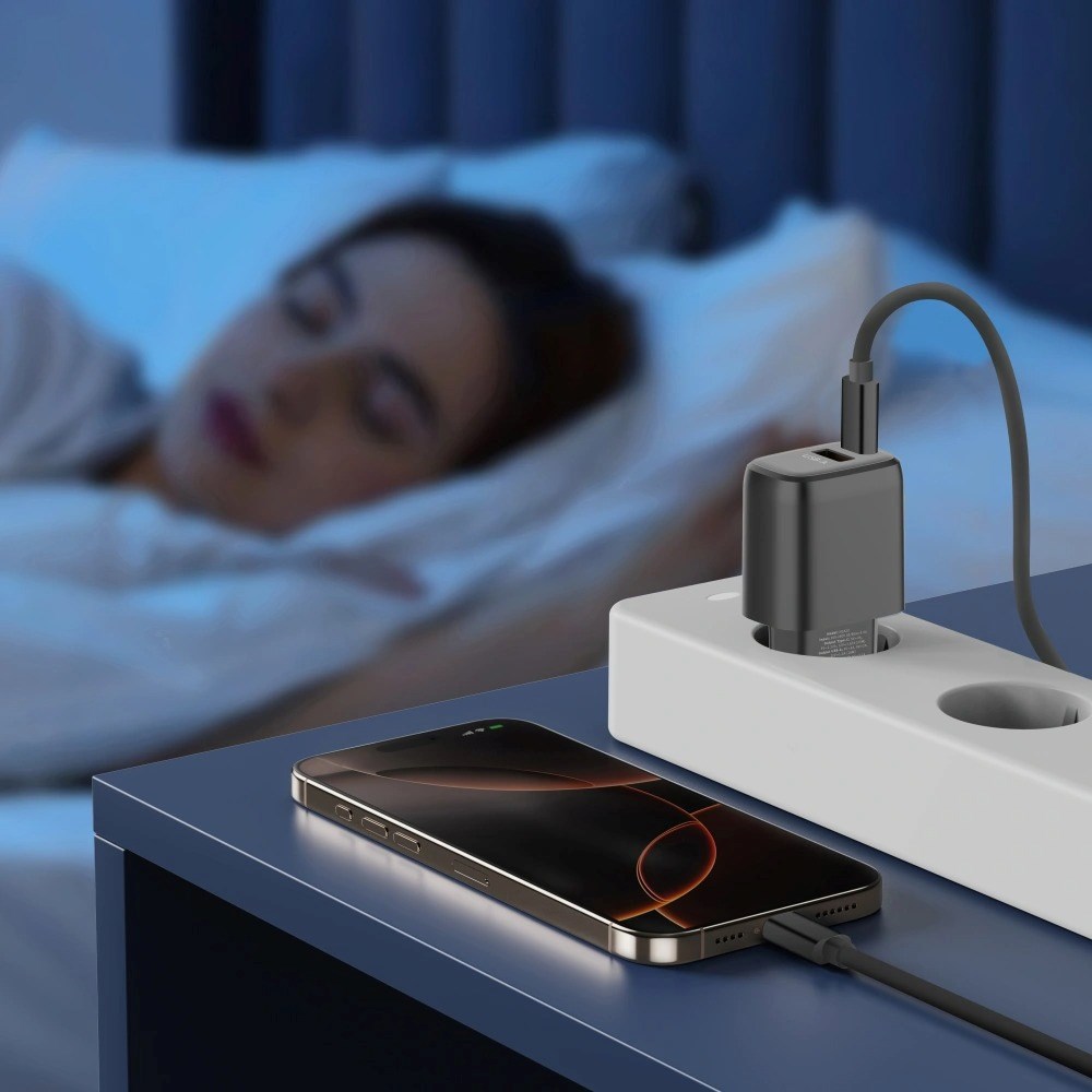 Tech-Protect Vægoplader m. 30W - 1 x USB-A (QC) & 1 x USB-C (PD) - Sort
