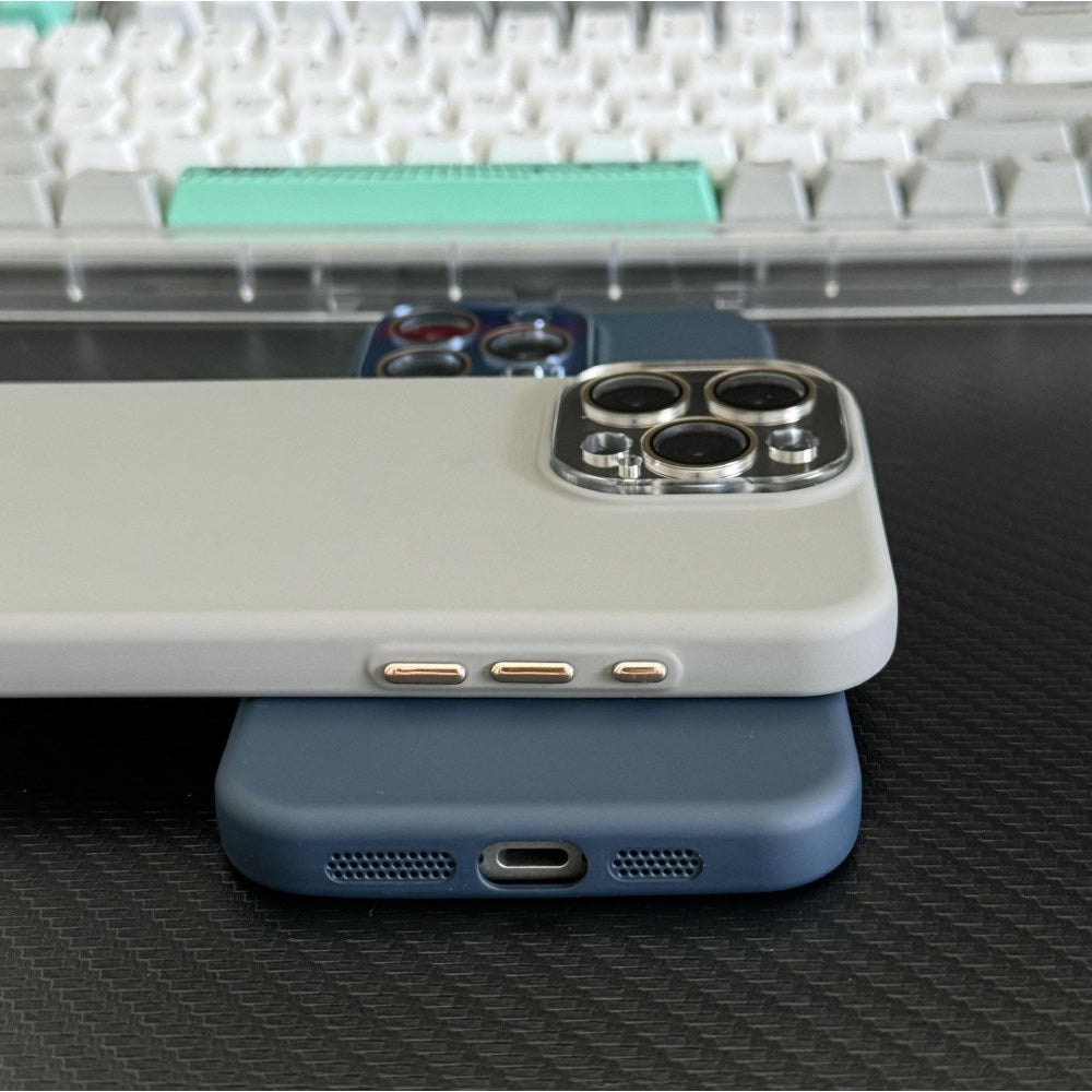 EIDERWOOD iPhone 14 Pro Silikone Mobil Cover m. Indbygget Kamerabeskyttelse - Sort
