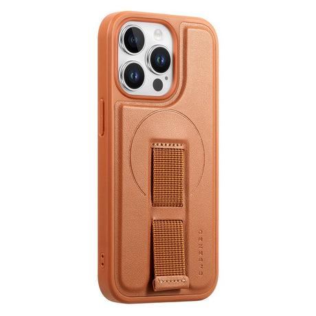 iPhone 13 Pro - Hårdt Plastik Cover m. Kunstlæder Bagside & Fingerrem - MagSafe Kompatibel - Brun