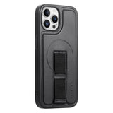 iPhone 12 / 12 Pro - Hårdt Plastik Cover m. Kunstlæder Bagside & Fingerrem - MagSafe Kompatibel - Sort