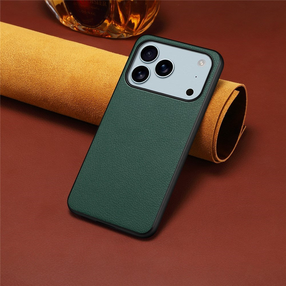 EIDERWOOD iPhone 17 Pro Hybrid Plastik Mobil Cover m. Lædertekstur - Grøn