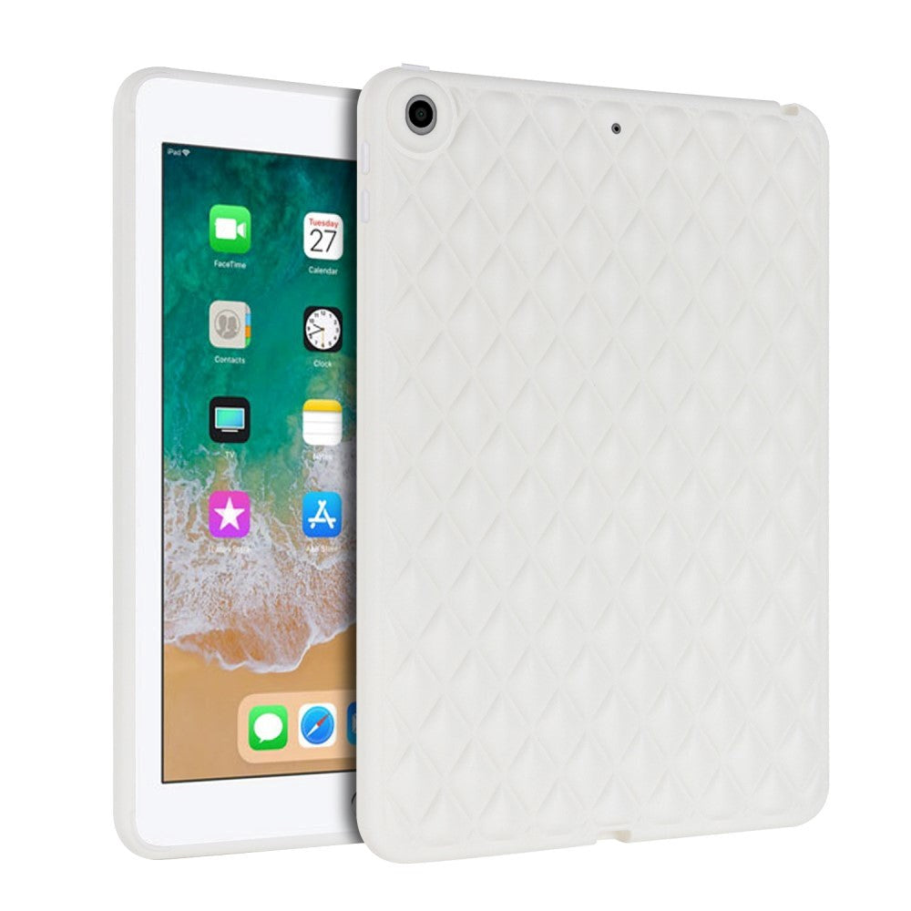 iPad 9.7 (2018-2017) / iPad Air 2 Fleksibelt Plastik Tablet Cover - Rhombe Design - Hvid