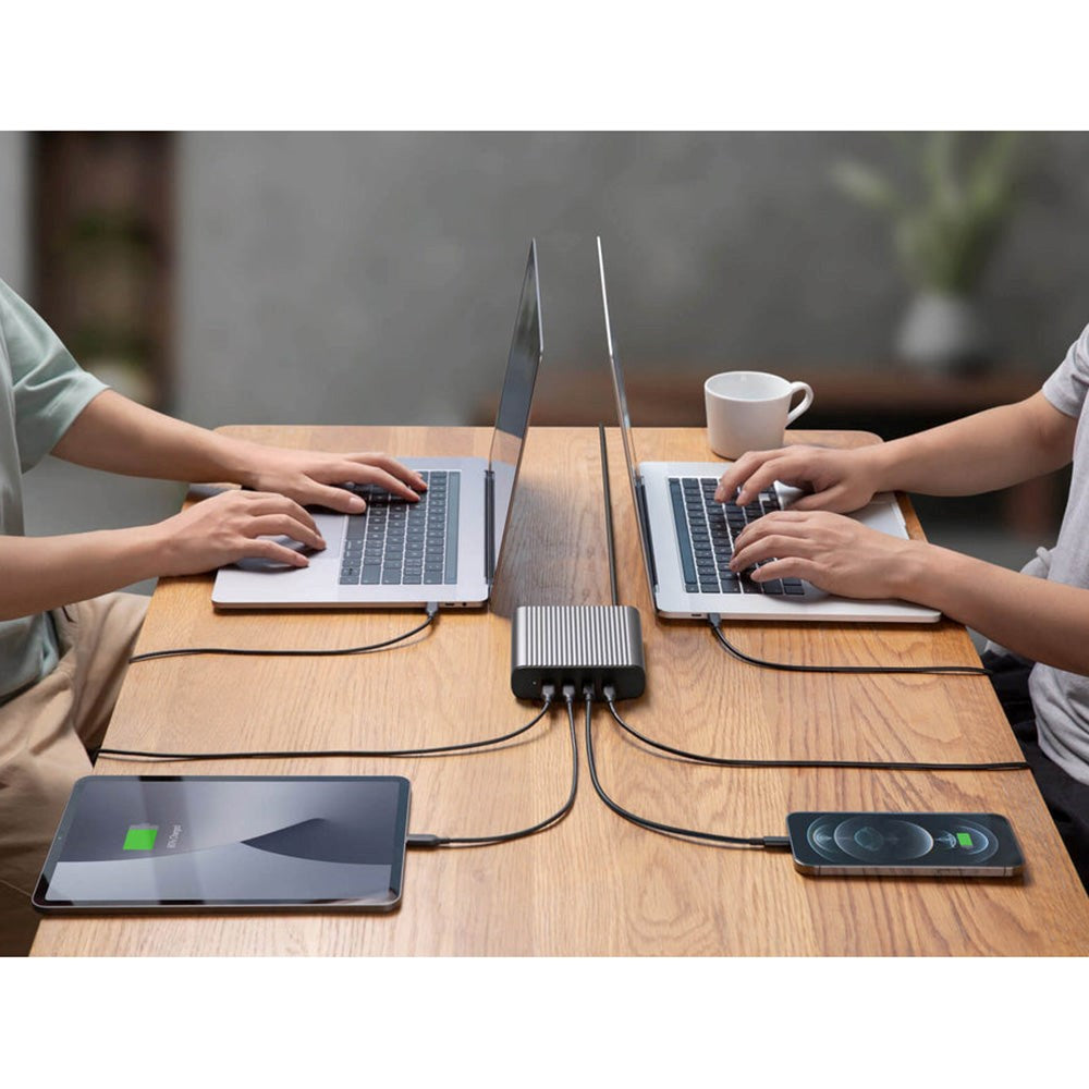 Hyper 245W Ladestation m. 4 x USB-C 100W - Grå