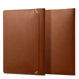 Spigen Valentinus Sleeve til MacBook / Laptop 13-14" (36 x 25 x 2 cm) - Classic Brown