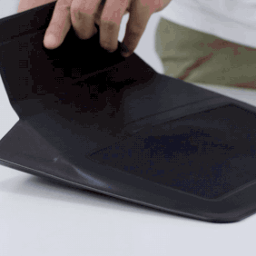 MOFT Laptop Vegansk Læder Sleeve 13" - Indbygget Stander (30.5 x 21.5 cm) - Sort