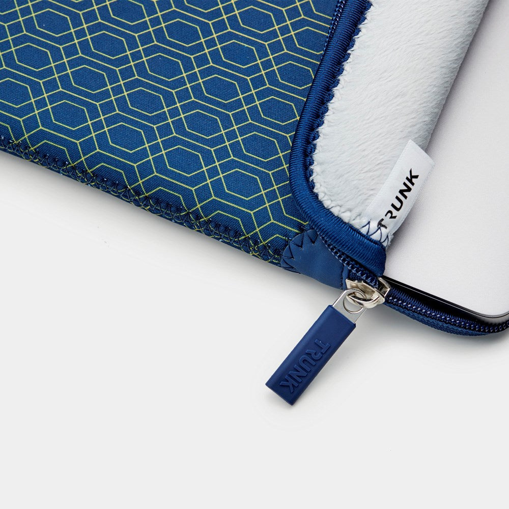 Trunk - Neoprene Sleeve - MacBook 13" (30.5 x 21.5 x 1.5 cm) - Modern Navy